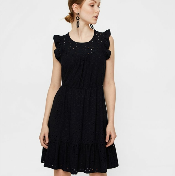 Vero Moda Women’s Sally Eyelet Ruffled Navy Dress Size: M - Picture 1 of 9